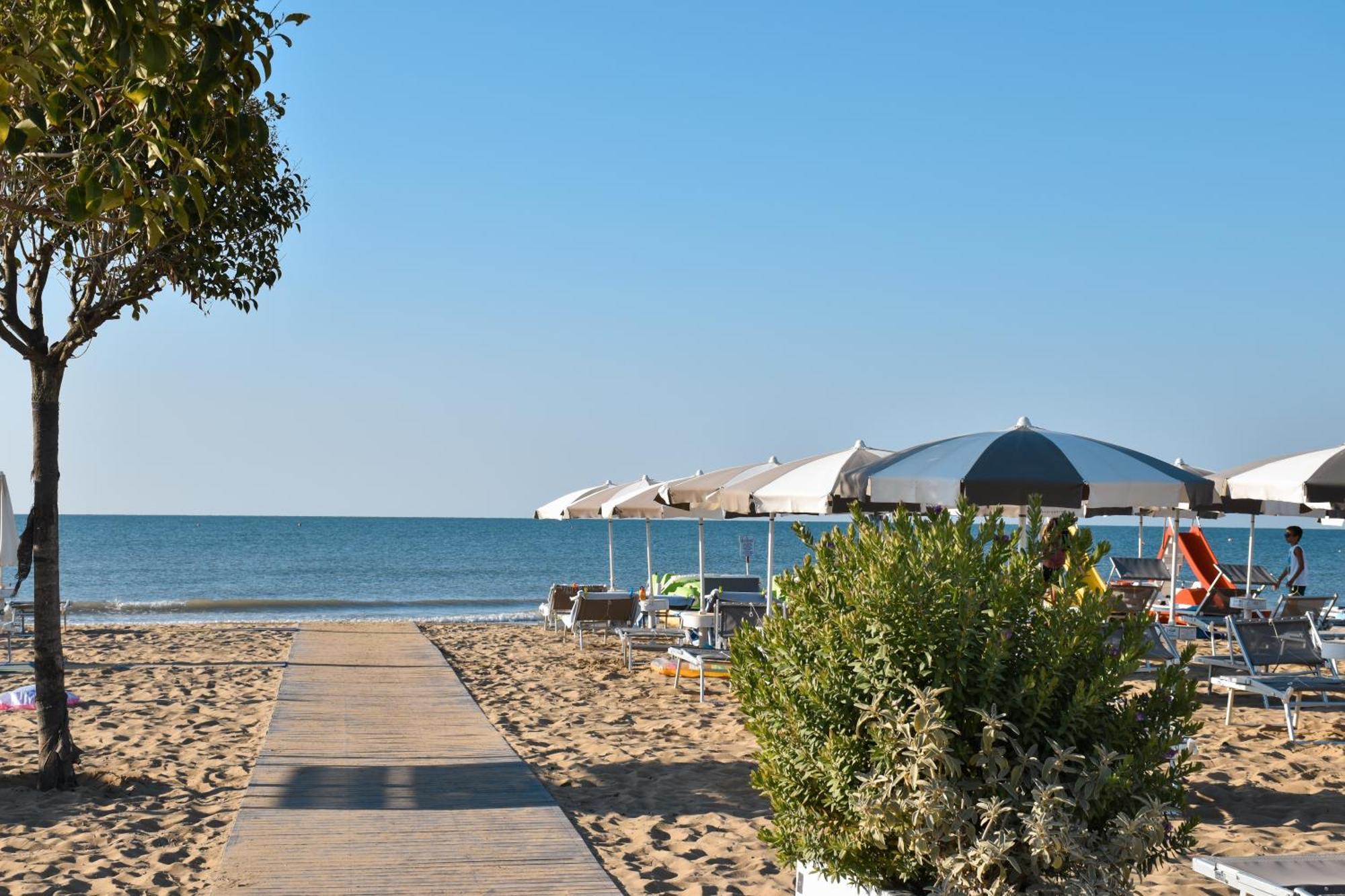 Hotel Luna Μπιμπιόνε Εξωτερικό φωτογραφία